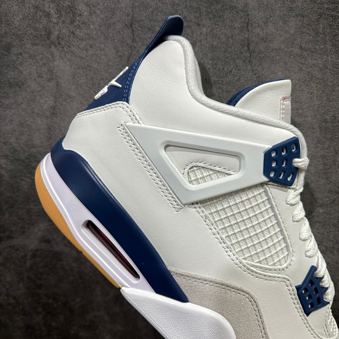 Tênis Air Jordan 4 Retro SB Navy Metal