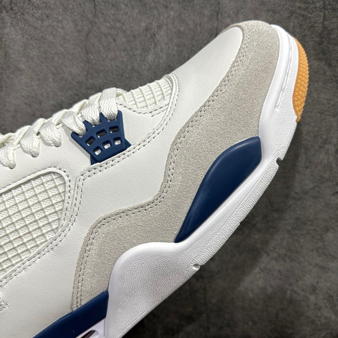 Tênis Air Jordan 4 Retro SB Navy Metal