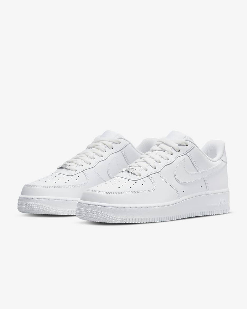 Tênis Nike Air Force 1 '07