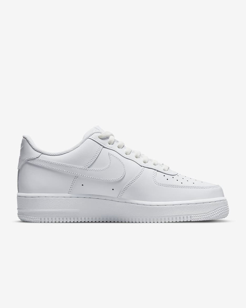 Tênis Nike Air Force 1 '07