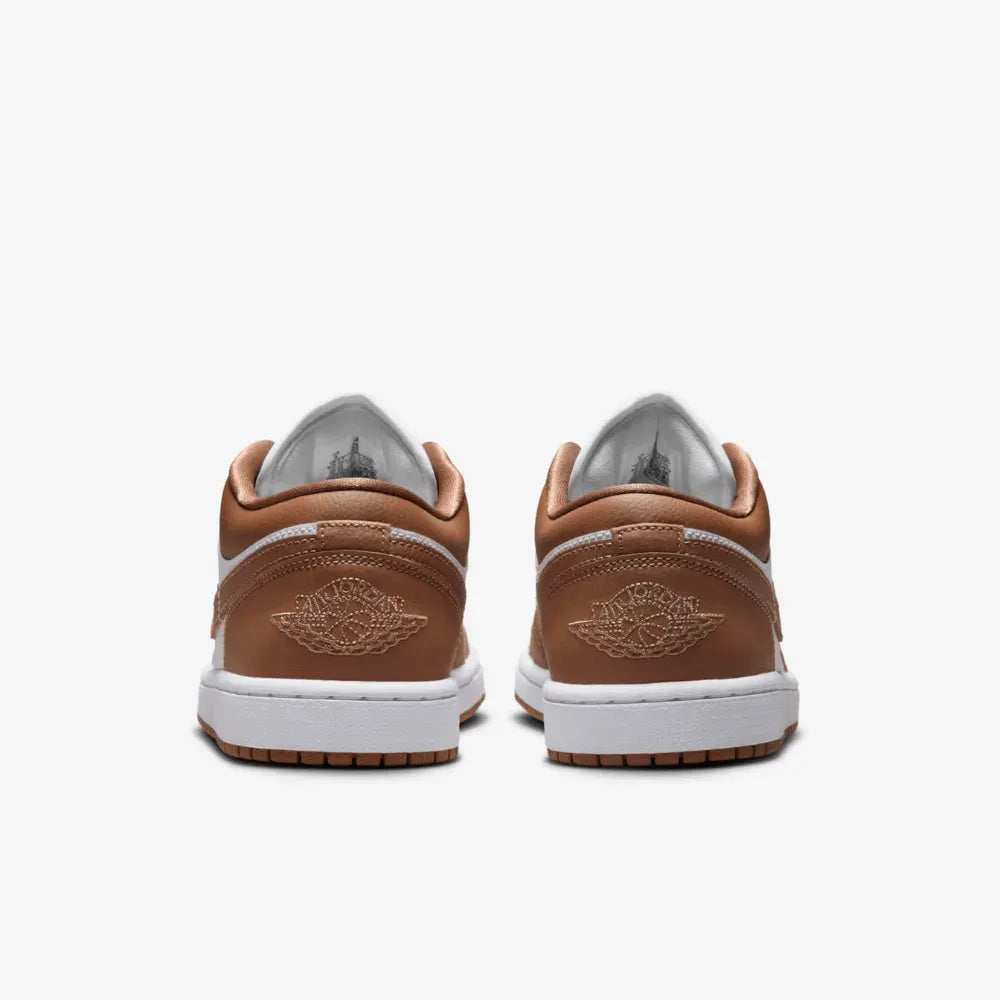 Tênis Nike Air Jordan 1 Baixo
Archaeo Marrom Branco