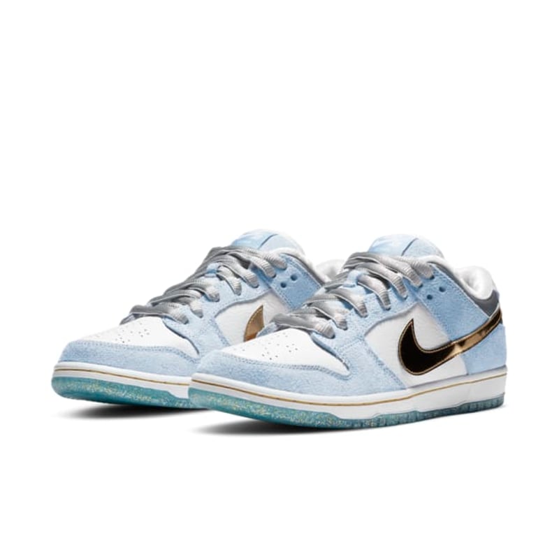 Tênis Nike SB Dunk Low x Sean Cliver Holiday Special