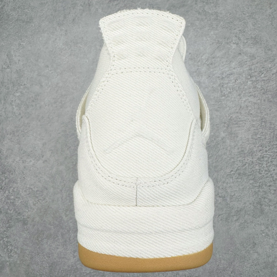 Tênis Nike Air Jordan 4 Retro Levi's x White Denim'