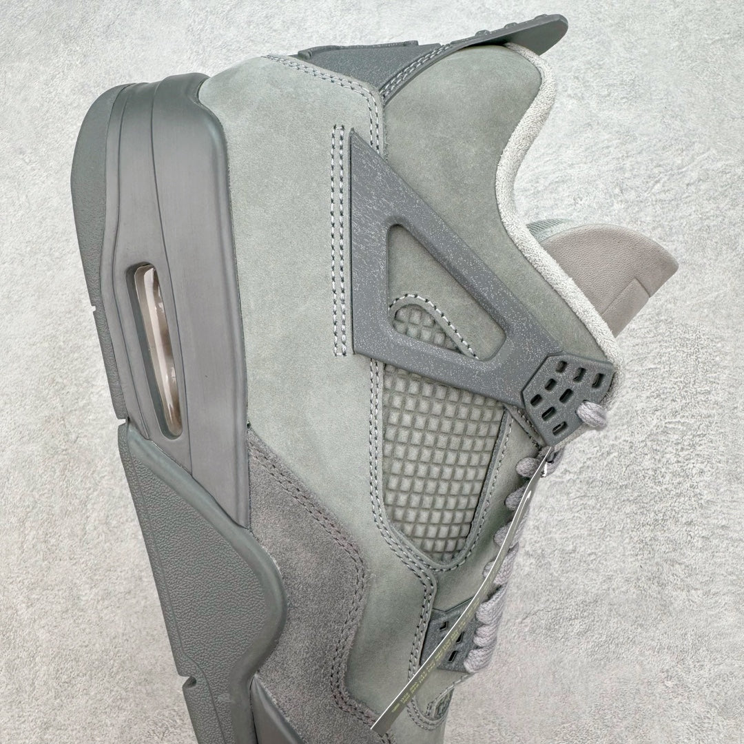 Tênis Air Jordan 4 Wet Cement