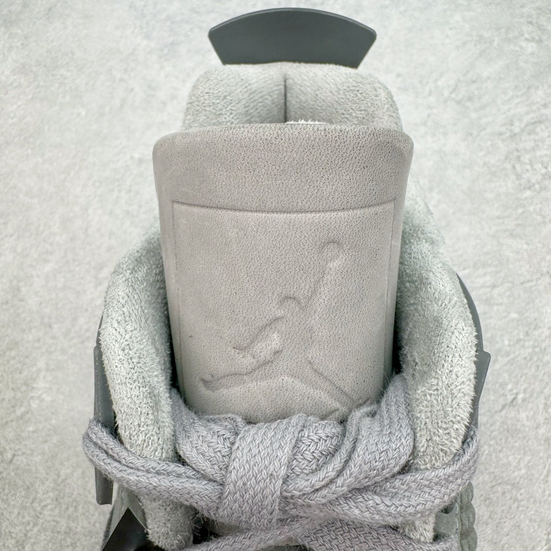 Tênis Air Jordan 4 Wet Cement