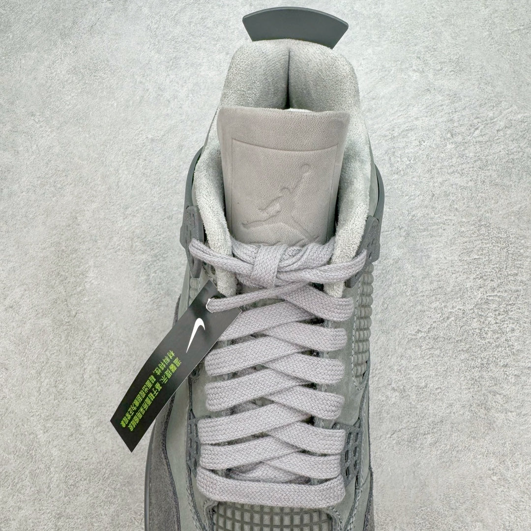 Tênis Air Jordan 4 Wet Cement
