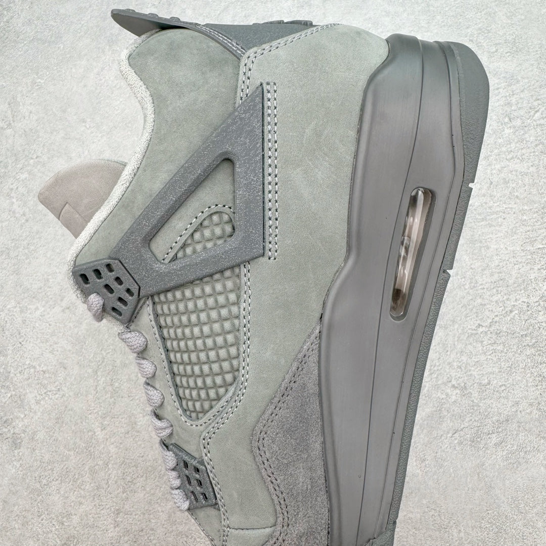 Tênis Air Jordan 4 Wet Cement