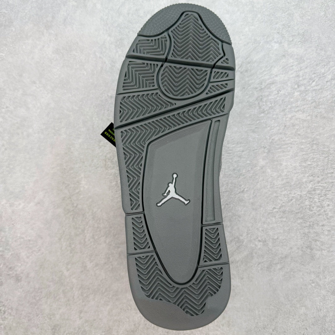 Tênis Air Jordan 4 Wet Cement