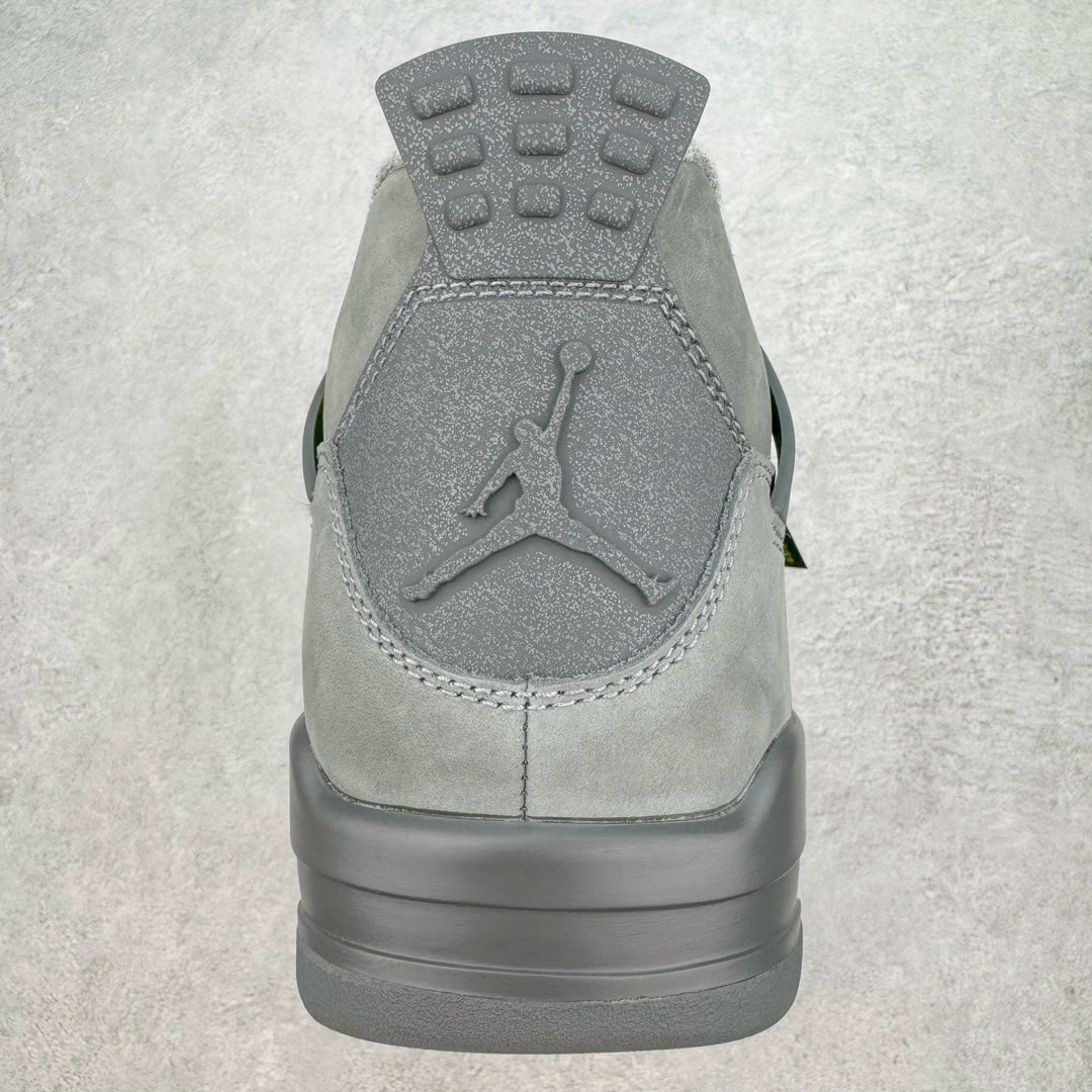 Tênis Air Jordan 4 Wet Cement