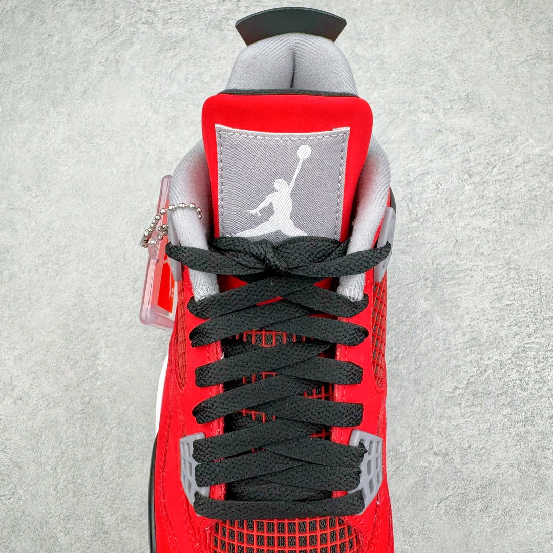 Tênis Air Jordan 4 Retro Toro Bravo
