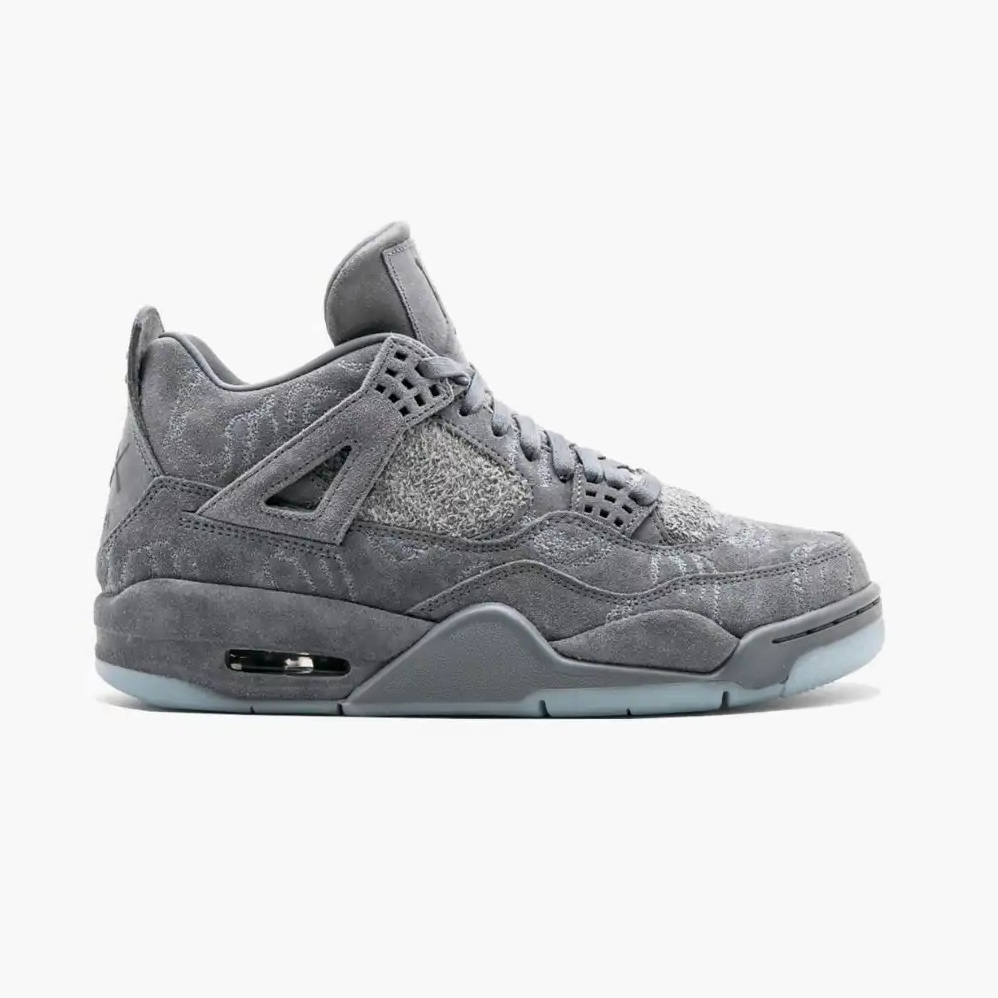 Tênis KAWS x Air Jordan 4 Retro Cool Grey