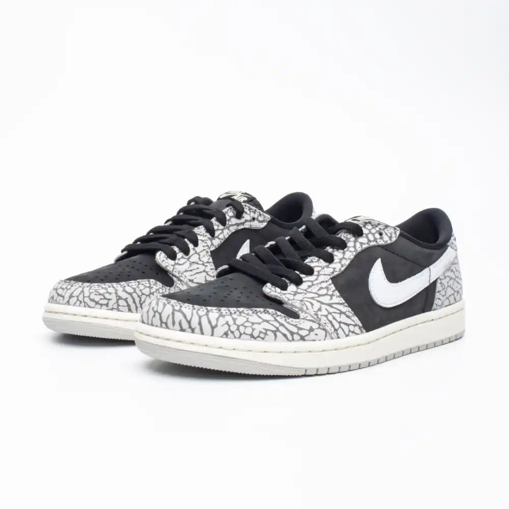 Tênis Nike Air Jordan 1 Low OG Black Cement