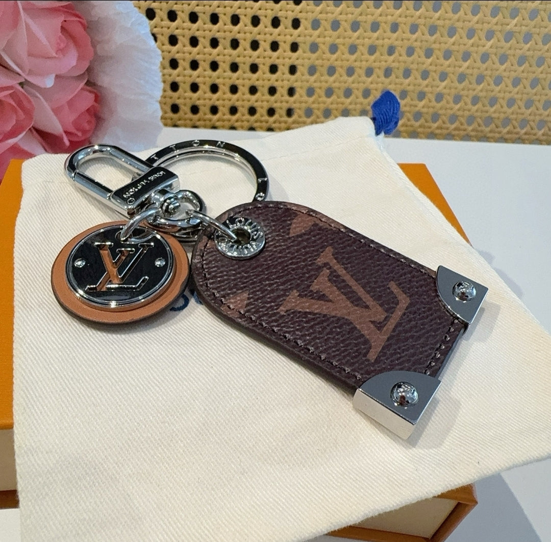 Chaveiro da LV