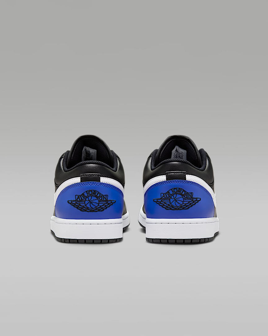 Tênis Nike Air Jordan 1 Low
Black Royal Toe