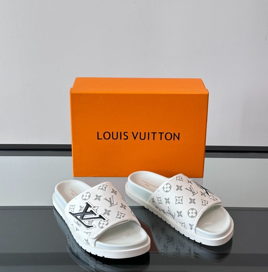 Slide LV Monogram