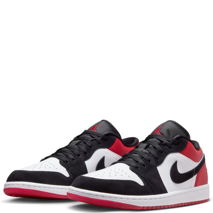 Tênis Nike Air Jordan 1 Low SE
Black Toe