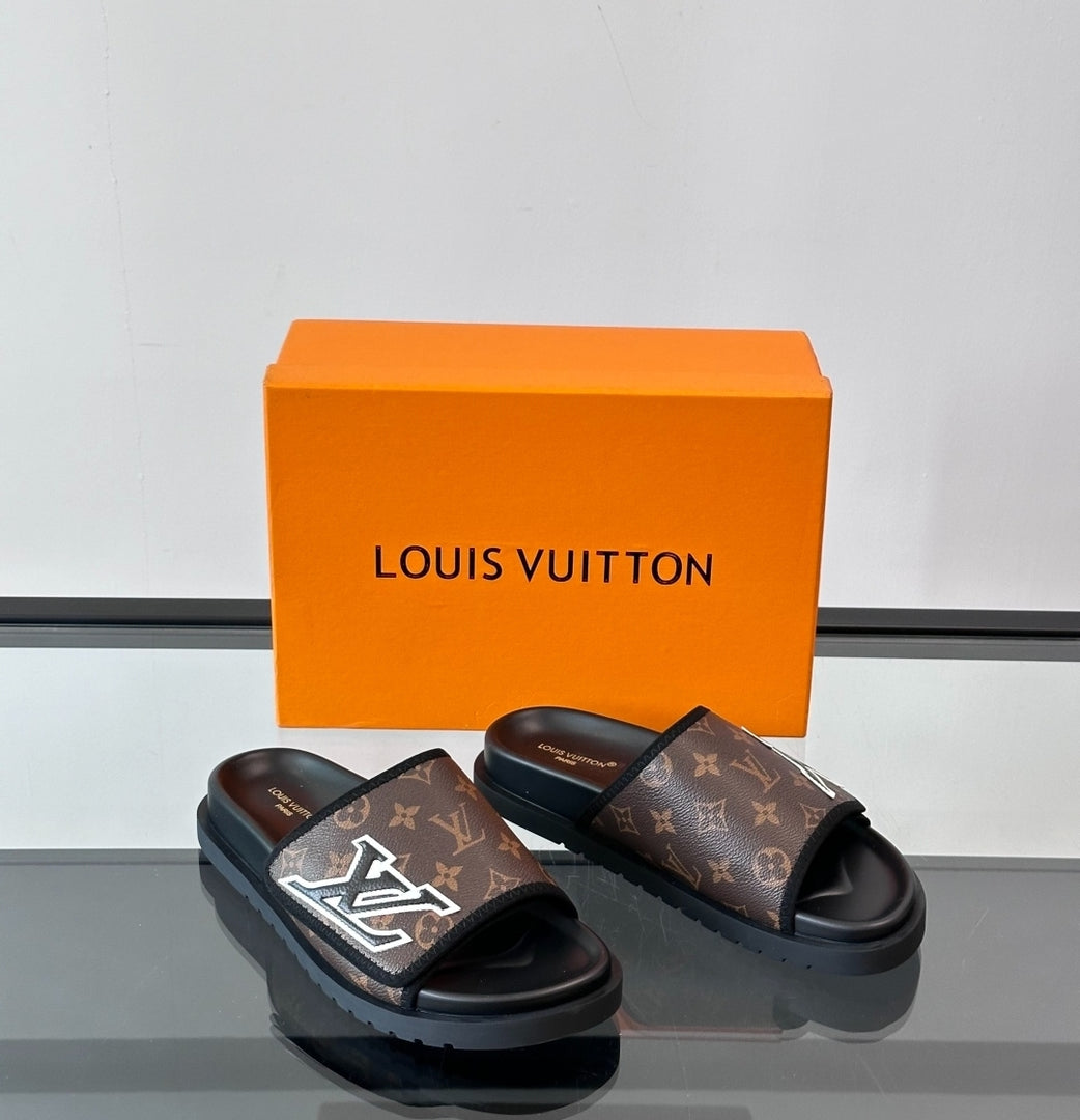 Slide LV Monogram