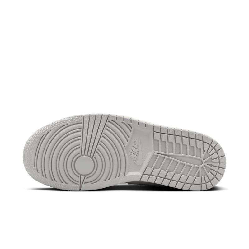 Tênis Nike Air Jordan 1 Low
Sail & Neutral Grey
