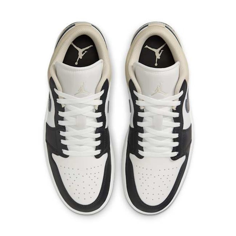 Tênis Nike Air Jordan 1 Baixo
Rattan com biqueira preta