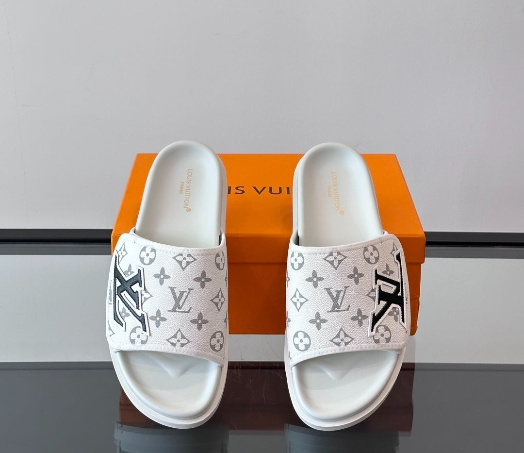 Slide LV Monogram