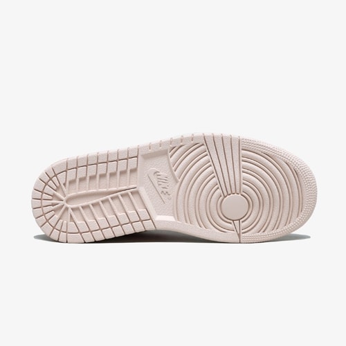 Tênis Nike Air Jordan 1 Low SE Strawberry Milkshake