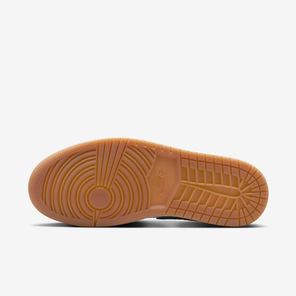 Tênis Nike Women's Air Jordan 1 Low OG