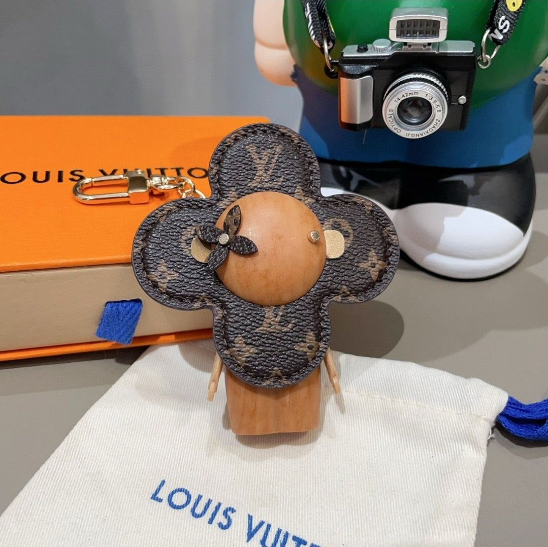 Charm de Bolsa Vivienne da LV
