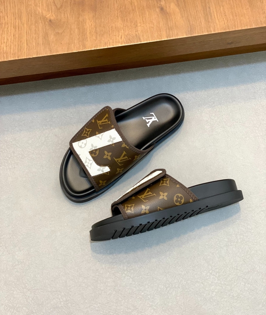 Slide LV Monogram