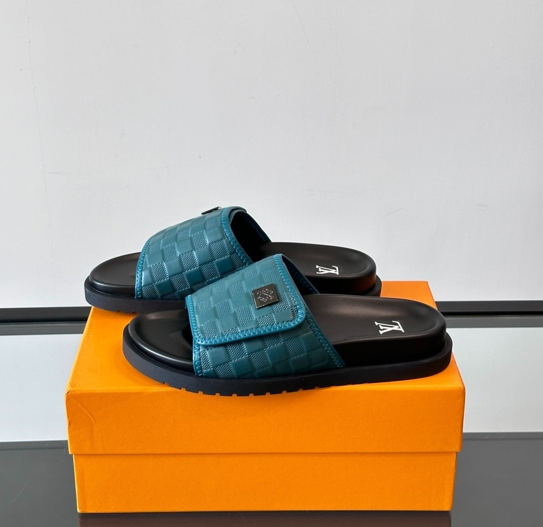 Slide LV Monogram